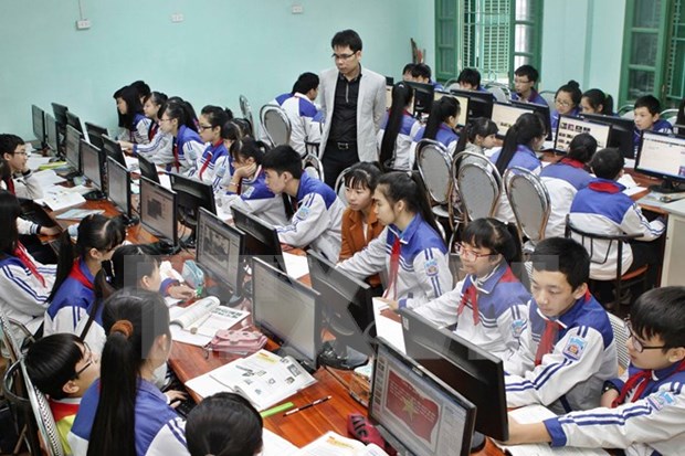 Vietnam posts social activities on internet hinh anh 1