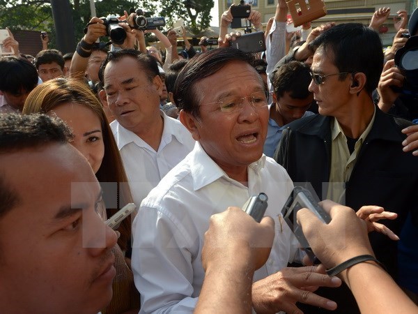 Cambodia: demonstrators urge legislature leader to resign hinh anh 1