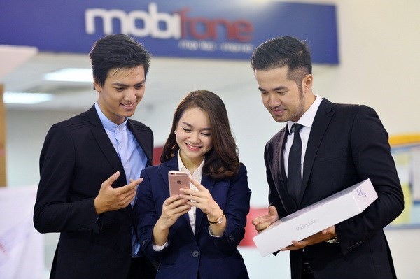 Mobifone promotes overseas business hinh anh 1
