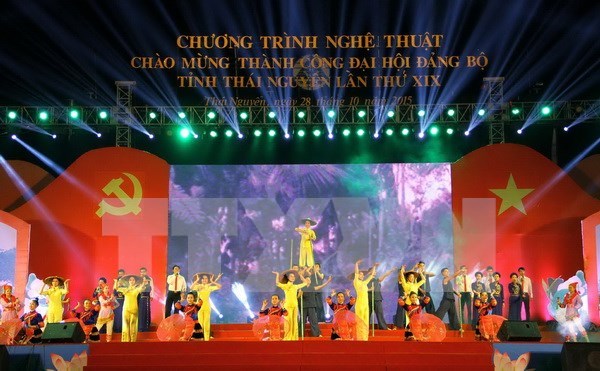 Provincial, municipal Party congresses to wind up in November hinh anh 1