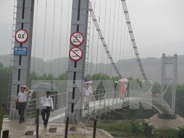 Quang Nam: 13 suspension bridges put to use hinh anh 1