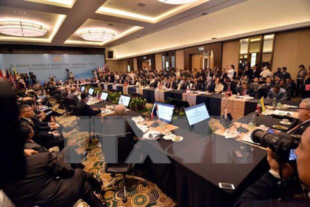 ASEAN defence ministers meet in Malaysia hinh anh 1