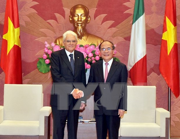 Vietnam’s legislative leader meets Italian President hinh anh 1