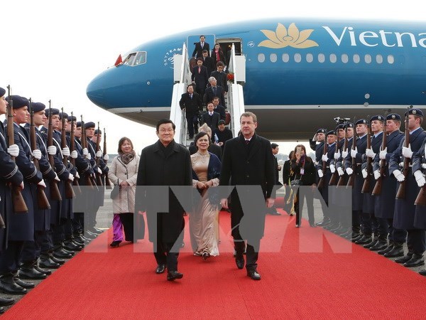 President arrives in Berlin, starting State visit hinh anh 1