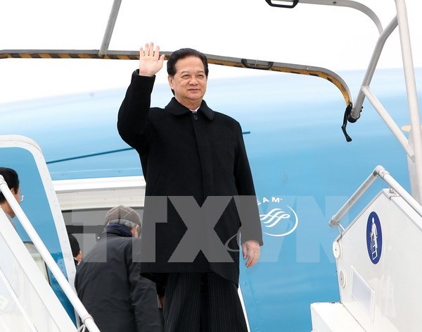 PM arrives in Paris for UN climate change conference hinh anh 1
