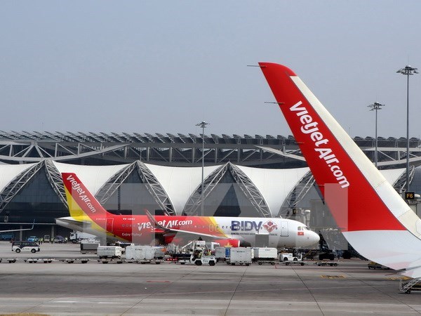 VietJet Air offers big prizes to passengers hinh anh 1