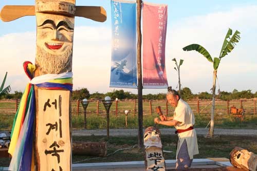 RoK hopes to organise world cultural exhibition in HCM City hinh anh 1