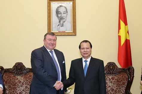Deputy PM affirms support of International Investment Bank reform hinh anh 1
