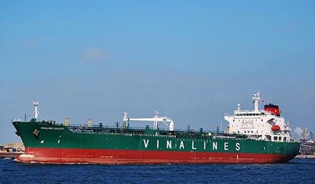 Vietnamese cargo carriers face tough targets hinh anh 1