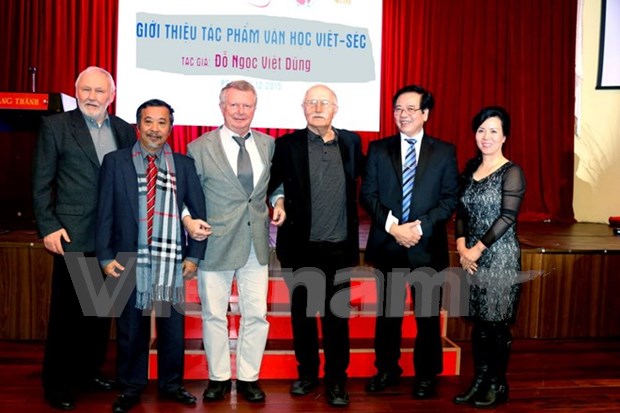 Vietnam-Czech literary works debut hinh anh 1