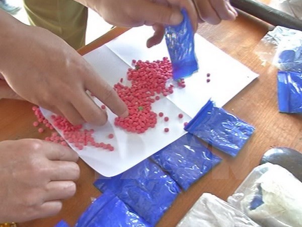 Two drug traffickers arrested in Son La hinh anh 1