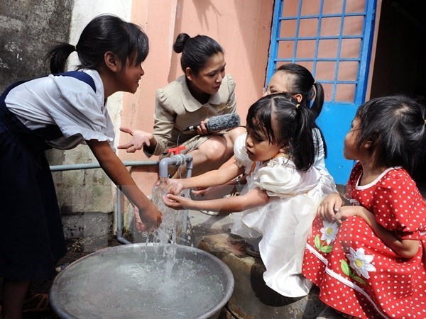 Hau Giang spends big to ensure clean water supply for rural residents hinh anh 1