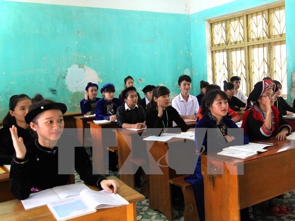 Localities funded to help ethnic minority groups settle hinh anh 1