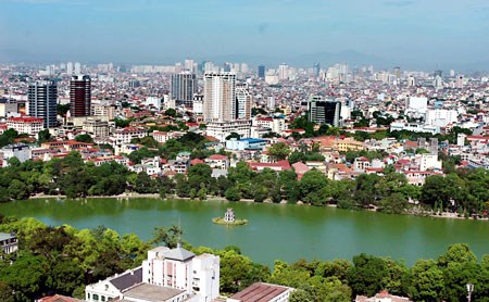 Hanoi budget income exceeds 2015 goal hinh anh 1