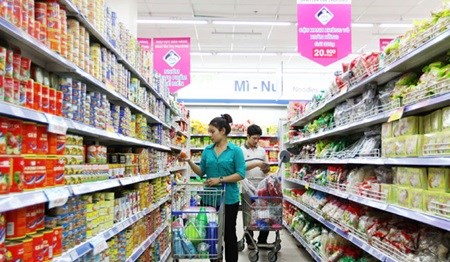 Supermarkets launch sale season hinh anh 1