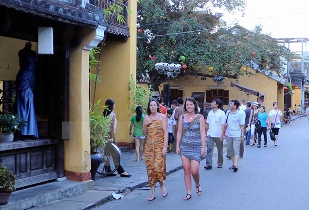 Quang Nam greets over 46,000 tourists during New Year holiday hinh anh 1