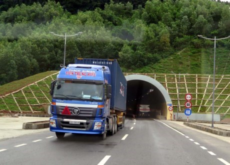 Phuoc Tuong – Phu Gia road tunnel in Hue opens to traffic hinh anh 1