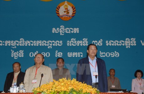 Cambodian People’s Party sets 2016 tasks hinh anh 1