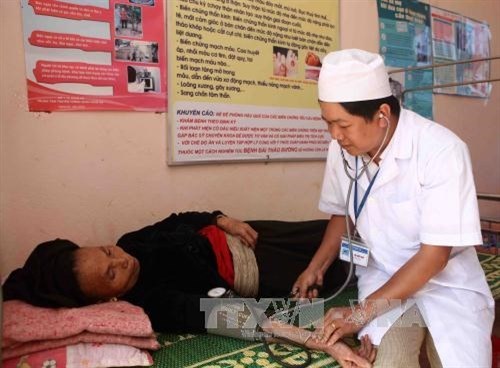 Public healthcare goes long way after “Doi Moi” hinh anh 1