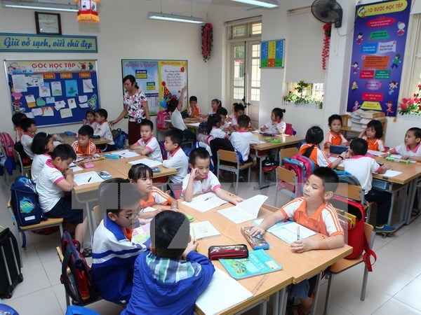 Hanoi to build more national-standard schools hinh anh 1