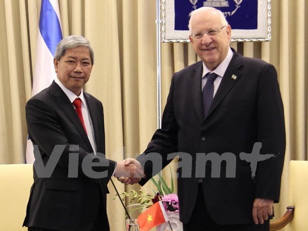 Israel wants to step up ties with Vietnam: President hinh anh 1