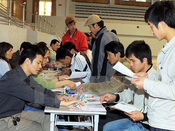 Over 15,000 Vietnamese work abroad in January-February hinh anh 1