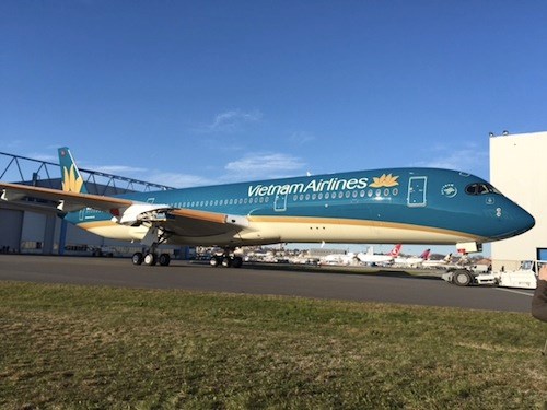 Vietnam Airlines to offer summer sale tickets hinh anh 1