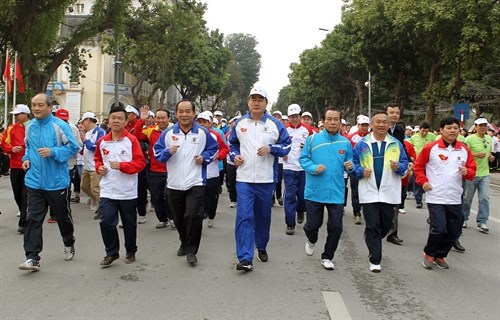 Olympic Run Day launched in Hanoi hinh anh 1