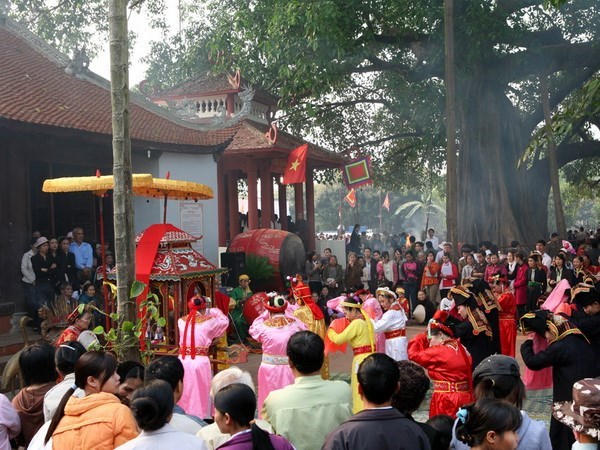 Dien Bien: Traditional festival held in memory of peasant hero hinh anh 1