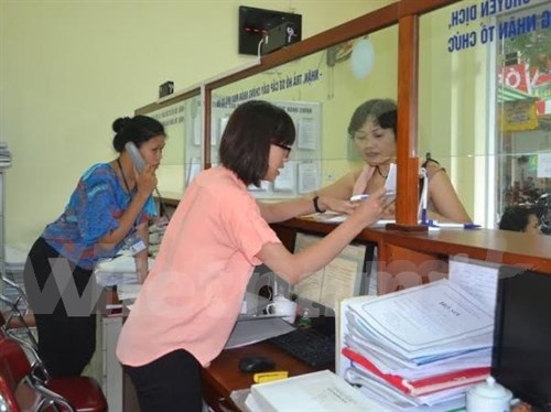 Hotline opens to prevent corruption in land use certificate issuance hinh anh 1
