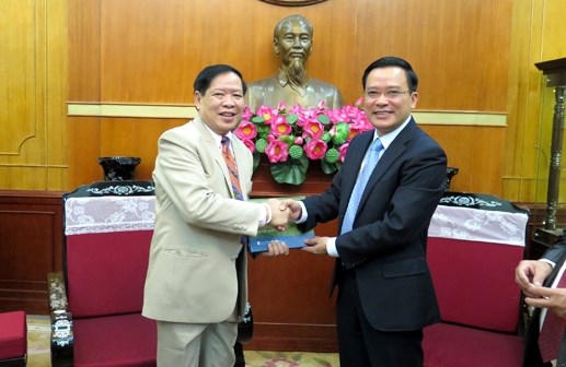 VFF leader welcomes Lao lawyer delegation hinh anh 1