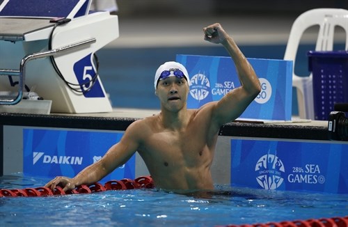 Swimmer Phuoc joins Vietnam’s Olympic athletes hinh anh 1