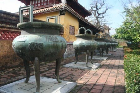 Nguyen Dynasty’s antiques recognised as national treasures hinh anh 5
