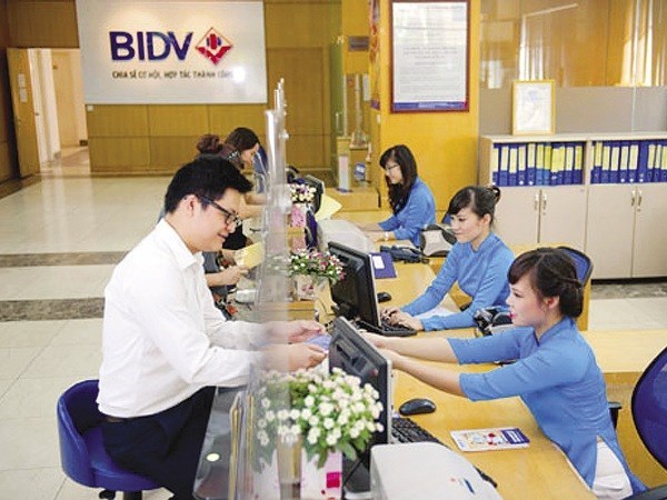 BIDV wins dual Asian Banking and Finance awards hinh anh 1