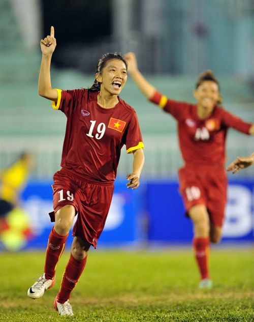 Vietnamese girls to play Thailand in AFF final hinh anh 1