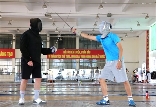 Fencer An to be Vietnam’s flag bearer at Rio Games hinh anh 1