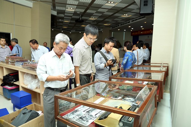 Artefacts, documents sought for press museum hinh anh 1