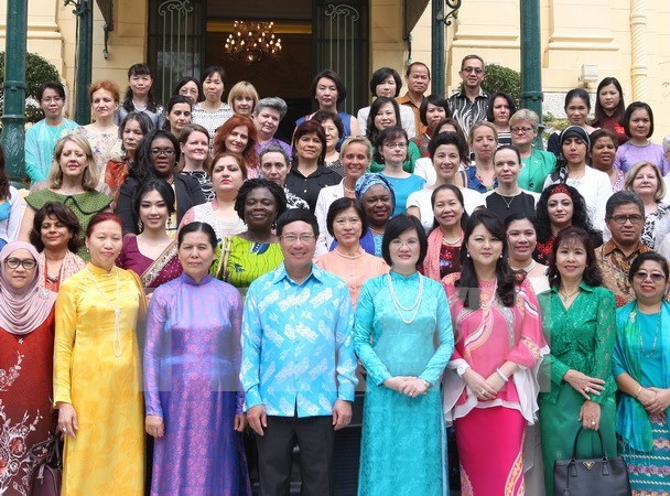 ASEAN Women’s Circle of Hanoi makes debut hinh anh 1