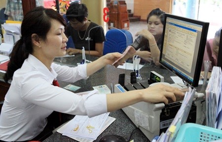 Better business enables banks to hire another 2,000 workers hinh anh 1