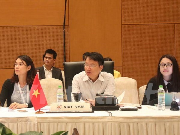 ASEAN senior officials meet ahead of economic ministerial meeting hinh anh 1