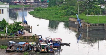 HCM City canal may be upgraded for 234 million USD hinh anh 1