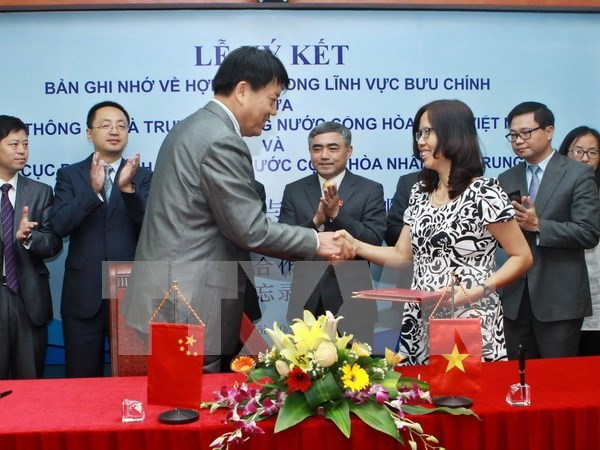 Vietnam, China strengthen postal cooperation hinh anh 1