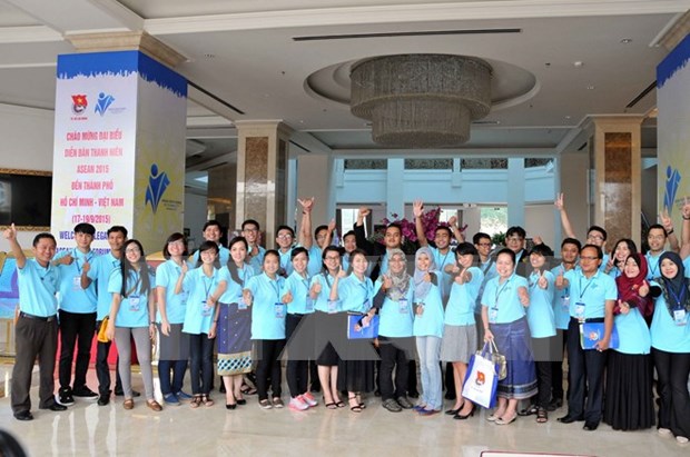 ASEAN Youth Forum wraps up in HCM City hinh anh 1