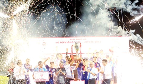 Binh Duong take V.League Championship hinh anh 1