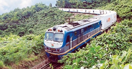 Billions to modernise Vietnam's railway hinh anh 1