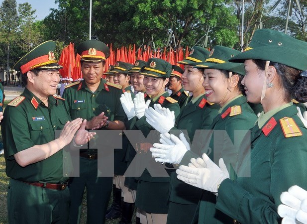 English course for military officers opens hinh anh 1