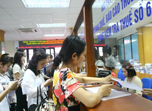 Ministry seeks debts to boost tax collection hinh anh 1