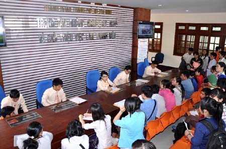 Youth make up large portion of unemployed labour hinh anh 1