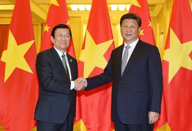 Vietnam congratulates China on National Day hinh anh 1
