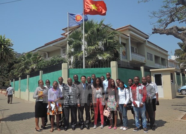 More Mozambican students to study in Vietnam hinh anh 1